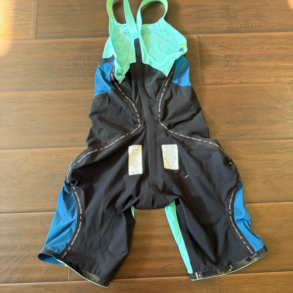 Speedo Fastskin LZR Pure Intent 2.0 Closedback Women's Kneeskin Sz 28 NWOT - Picture 13 of 15